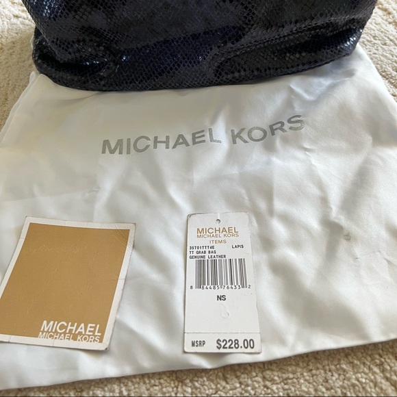 Michael Kors Reptile Print Tote in Blue 💙 - Picture 4 of 7